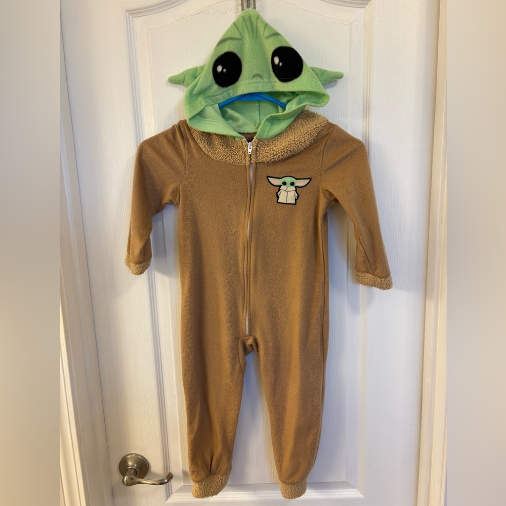 Kid’s Size 4 YODA Star Wars Halloween 🎃 Costume